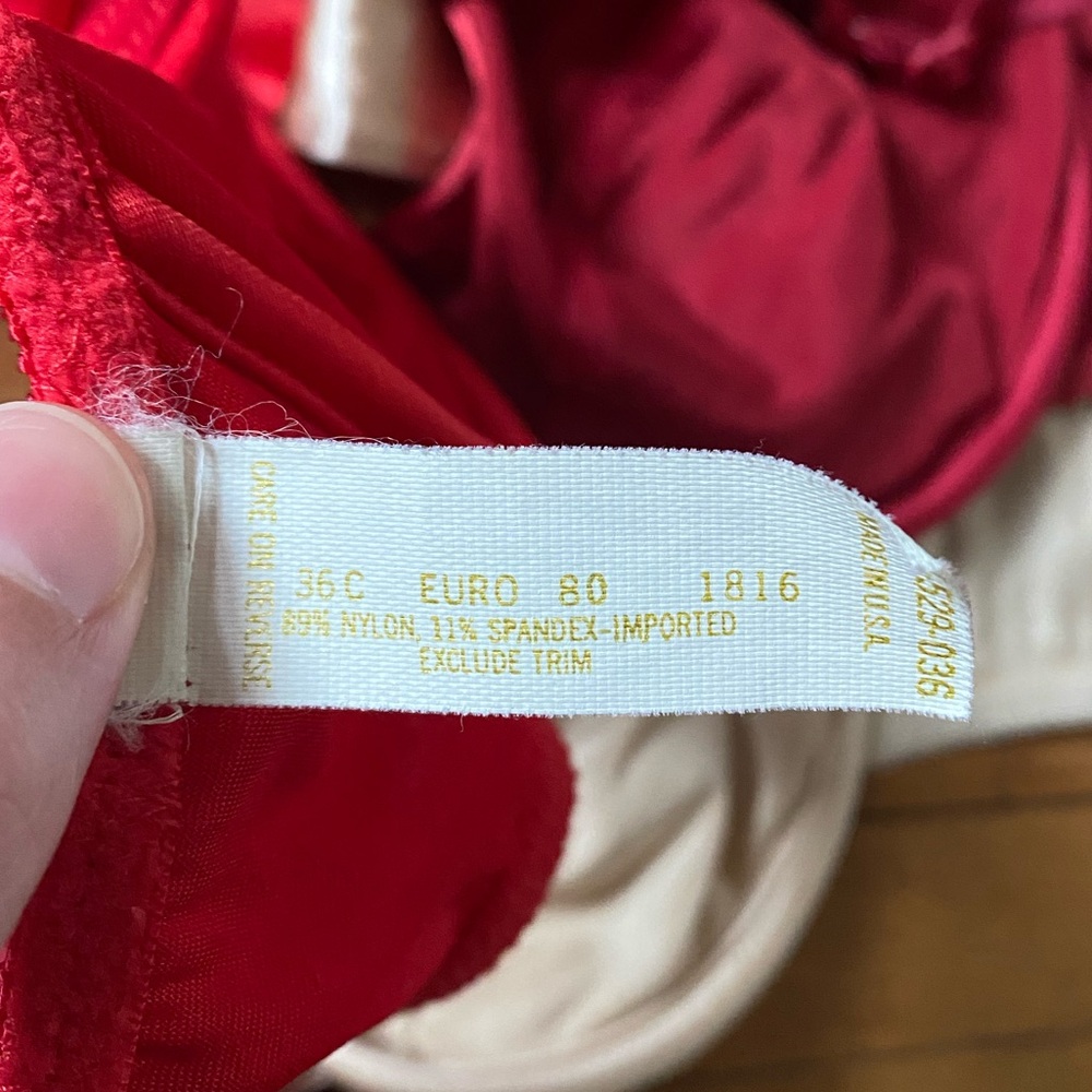Vintage Victoria’s Secret Satin Bras - Bundle of 3 - Picture 4 of 5